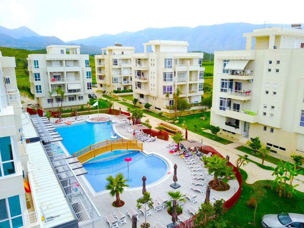 Madernas Bernad Apartment Orikumi Exteriér fotografie